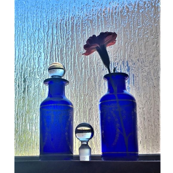 Two Antique Bristol Blue Cruets/Condiment Bottles, English, Late Georgian Period - Picture 9 of 10